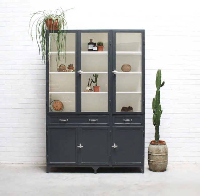 Apothekers Met Lades 3 7016